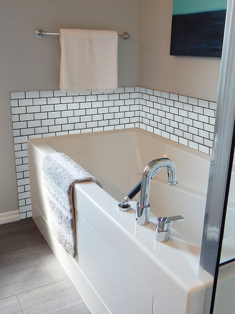 Glass Peel and Stick Backsplash Subway Tile, Glass Tiles for Kitchen Bathroom Wall (5 Sheets, 11.8"x12")