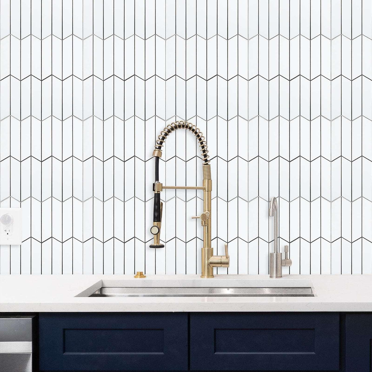 Peel and Stick Backsplash Arrow Tile (6 Sheets)