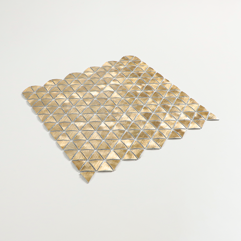 Gravity Aluminium Triangle Metal Tiles, Mesh Mounted 3D Mosaic Wall Tiles for Kitchen Bathroom Accent Wall Backsplash