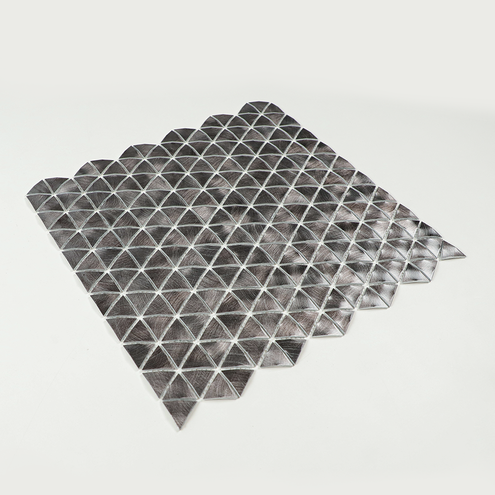 Gravity Aluminium Triangle Metal Tiles, Mesh Mounted 3D Mosaic Wall Tiles for Kitchen Bathroom Accent Wall Backsplash